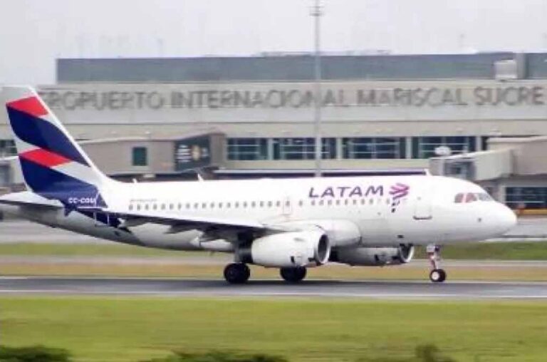 Latam retomará vuelos directos entre Santiago de Chile y Quito